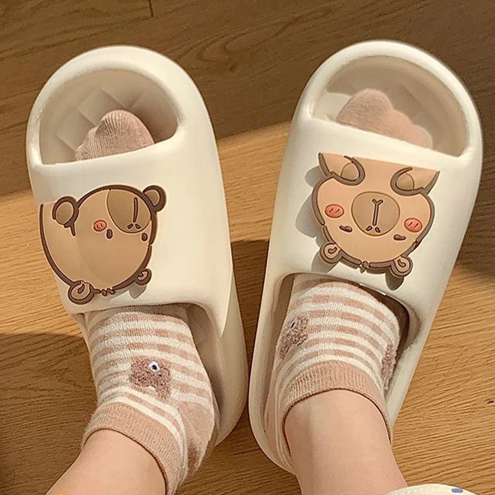 LANZZI Slippers Slides - Cute Capybara Design