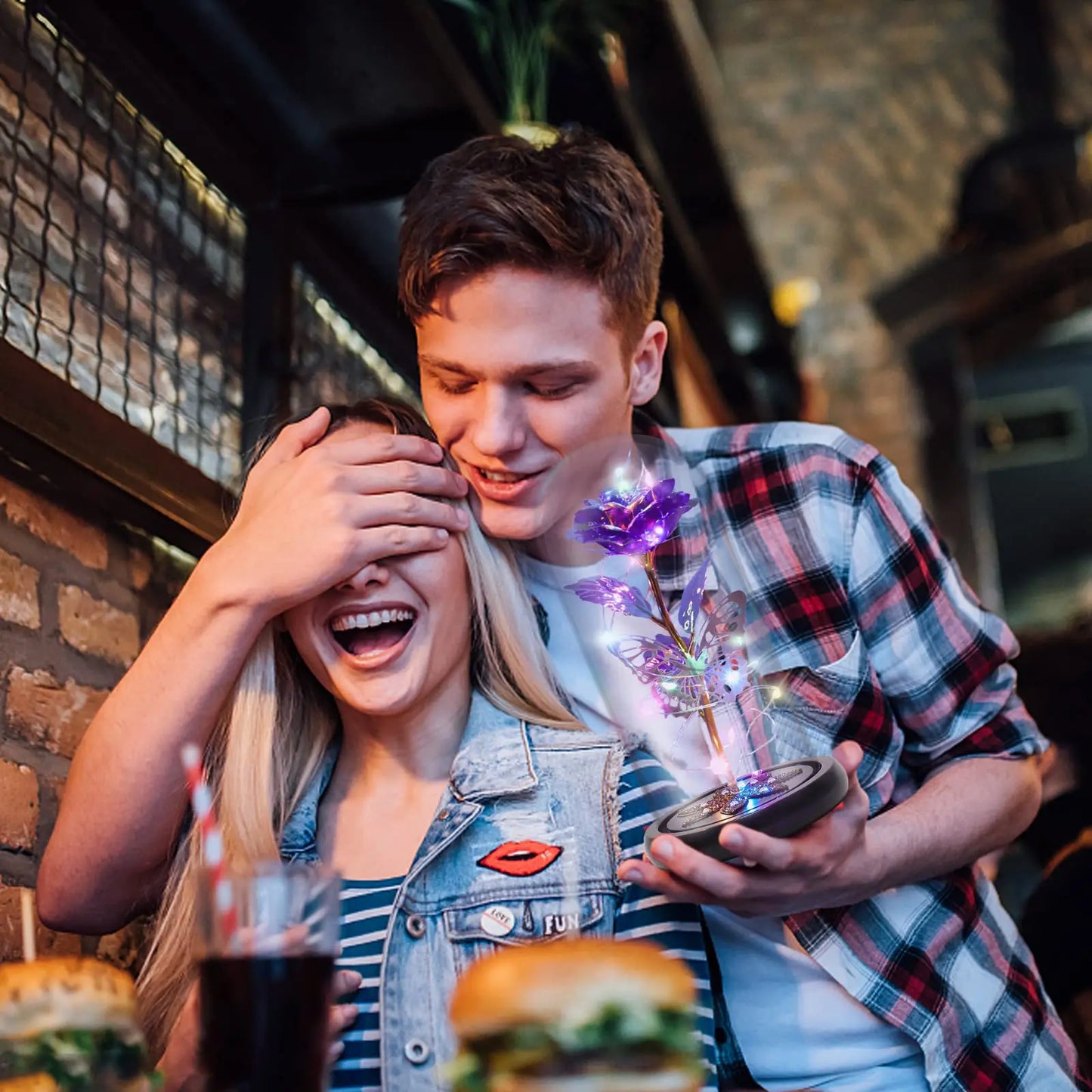 LANZZI Beleuchtetes Rosenglas der Liebe 